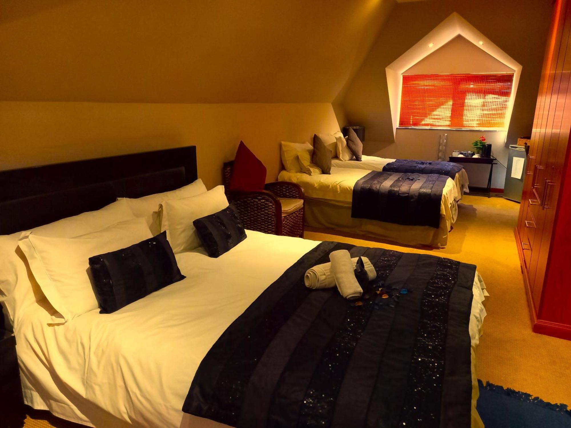 Mandalay Beach Guest House Блаубергстранд Экстерьер фото